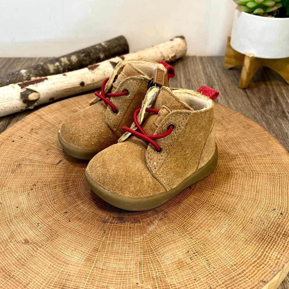 *UGG | Kristjan Chukka Boot - Kids' Size 2-3